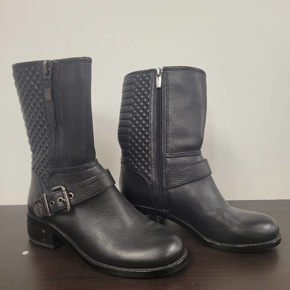 Black Zip up boots 6, Vince camuto
